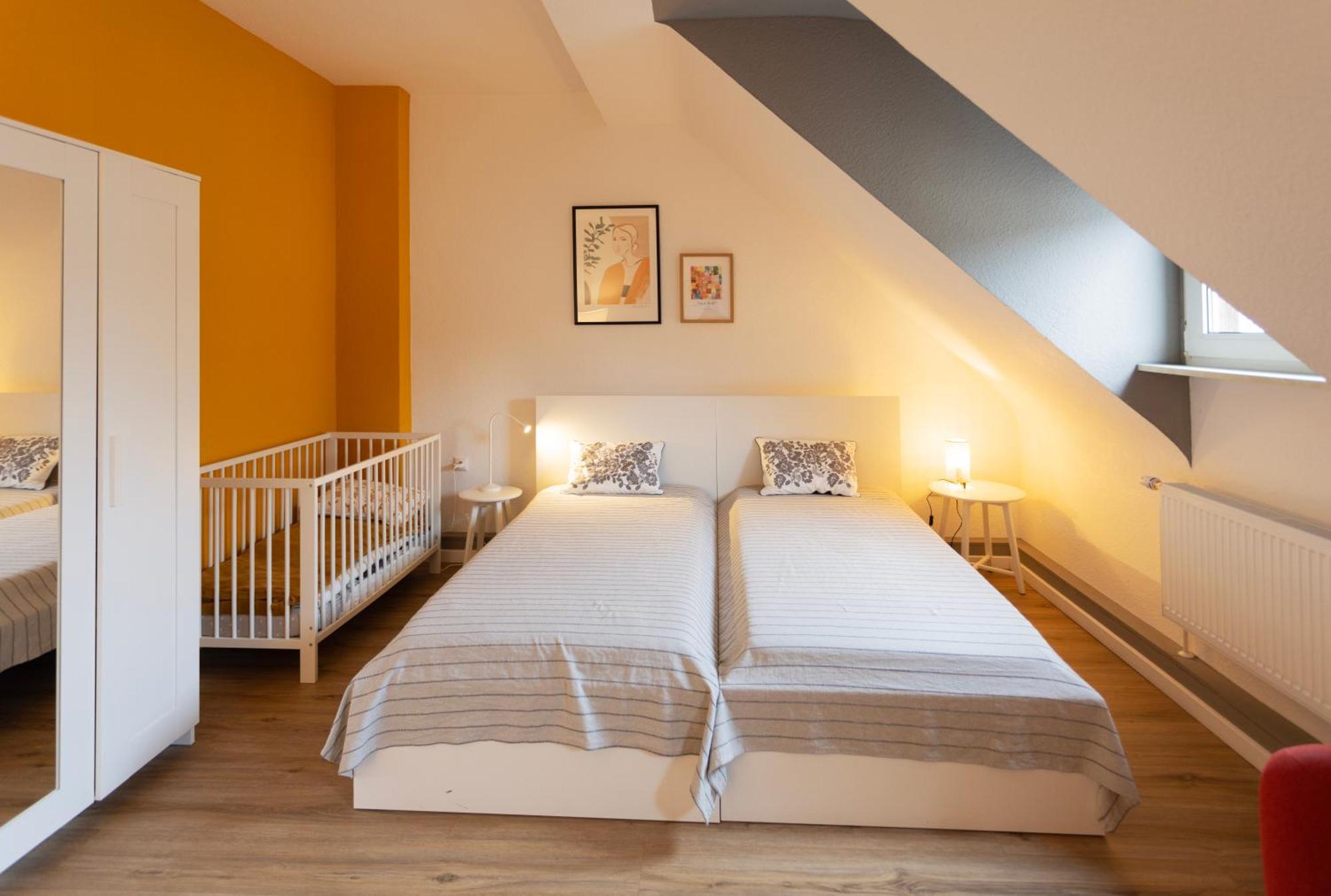 דירות דיסבורג Big Flat With Fresh Renovation, Free Parking, Sonyps, Netflix מראה חיצוני תמונה